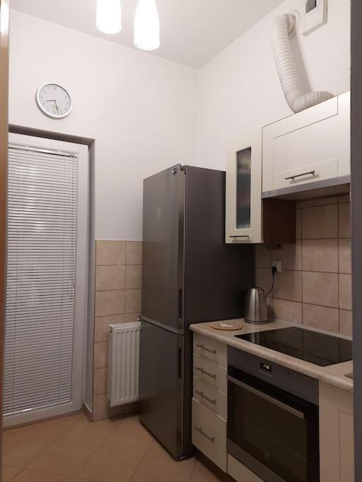 Homelyapartment Краків Екстер'єр фото
