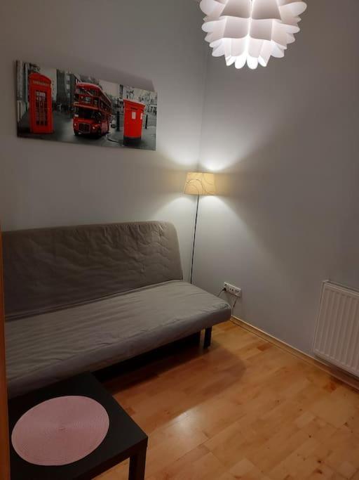Homelyapartment Краків Екстер'єр фото