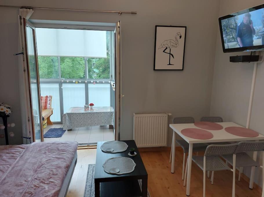 Homelyapartment Краків Екстер'єр фото