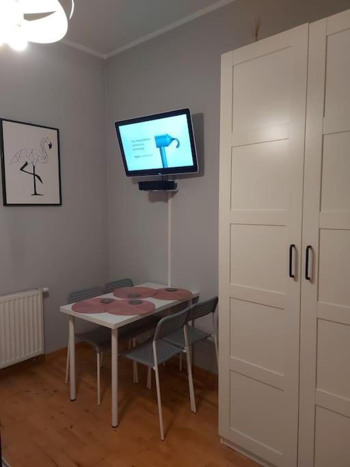 Homelyapartment Краків Екстер'єр фото